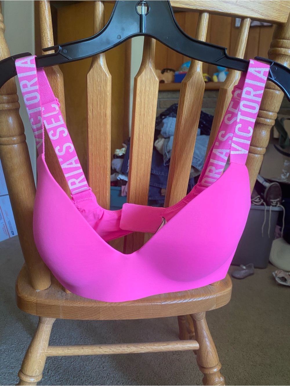 Victoria’s Secret Neon Pink Logo Strap Lightly Lined Wireless Bra 34D